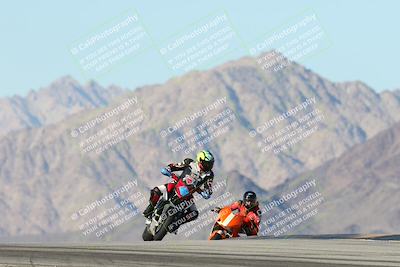 media/Dec-01-2025-Moto Forza (Mon) [[2daa91e15f]]/3-Beginner Group/Session 4 Turn 9/